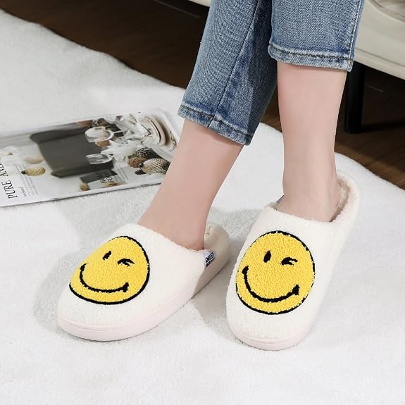 Warehouse Clearance Multi-Color Warm Plush Smile Face Cotton Slippers, 10482 Pairs Bulk Supply For Home Goods Stores