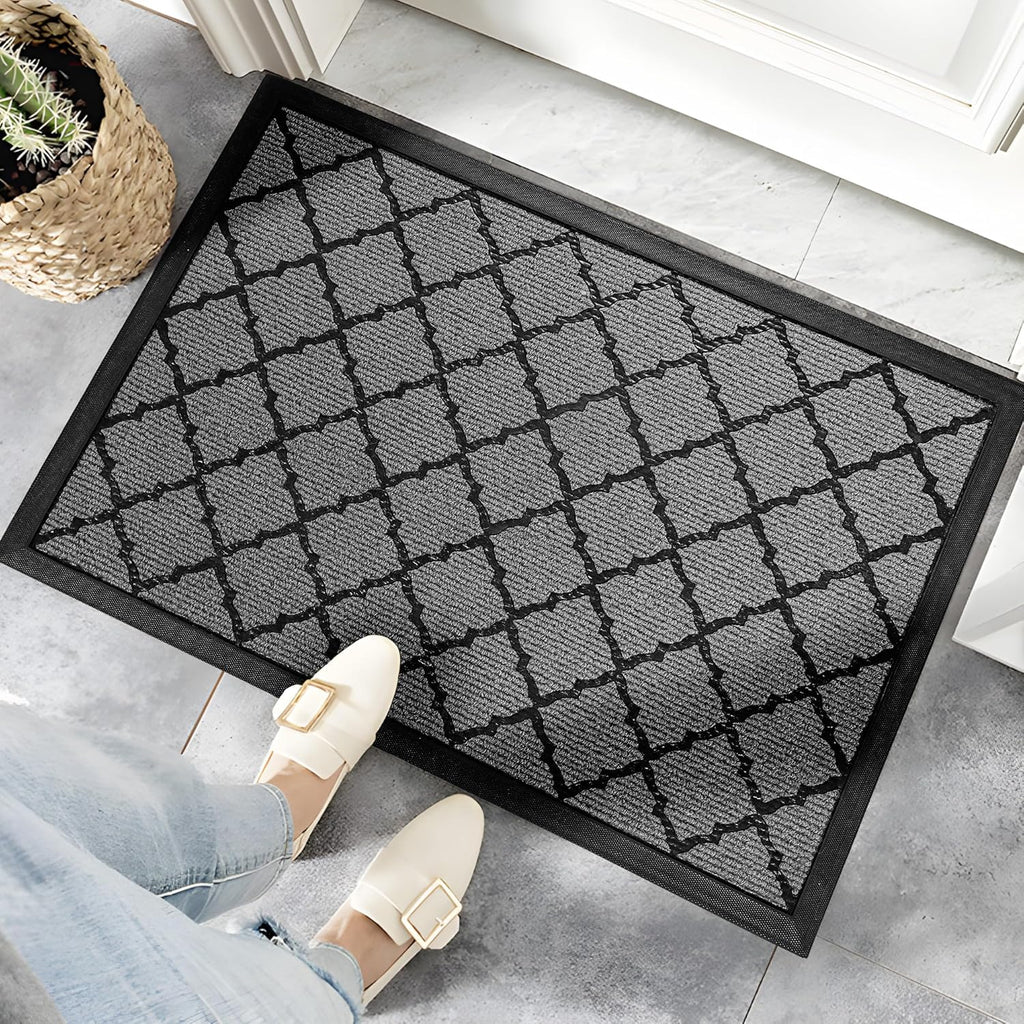 Multi-Size Grey Quatrefoil Lattice Entry Mat Wear Resistant Dust Removal Doormat With Black Rubber Edging, 889Pcs Liquidation Offer