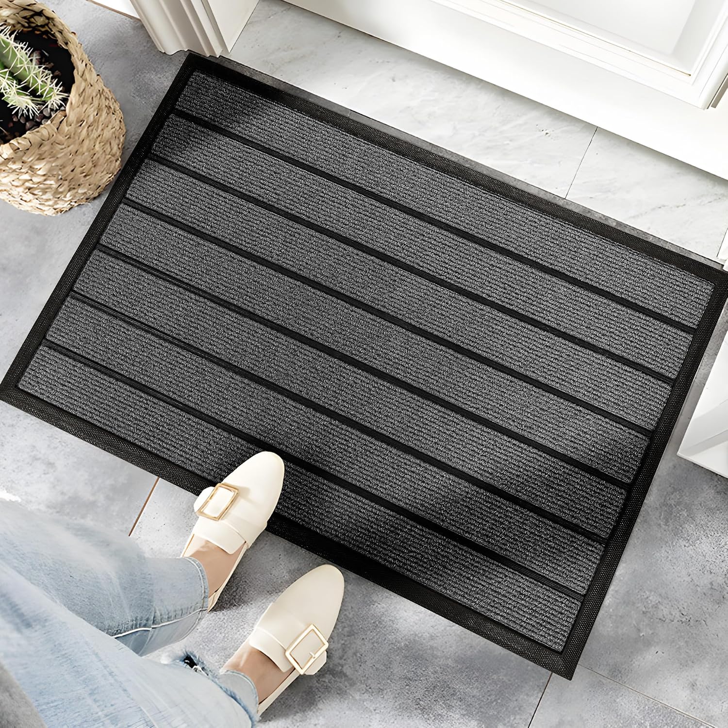 Mixed Sizes Surplus 721 Pieces Dark Grey Horizontal Striped Doormat Full Rubber Edging Outdoor Mud Trapping Entry Floor Mat Wholesale Liquidation