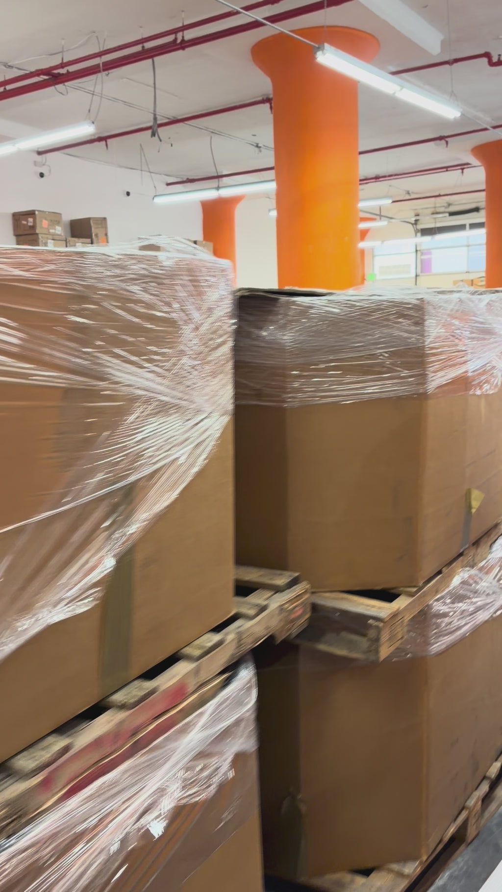 Gaylord Gumball Set - 40×48×36 | Approximately [estimated quantity] items of shoes, clothing, small appliances, and general merchandise | Direct shipping from LA warehouse or pick-up at store